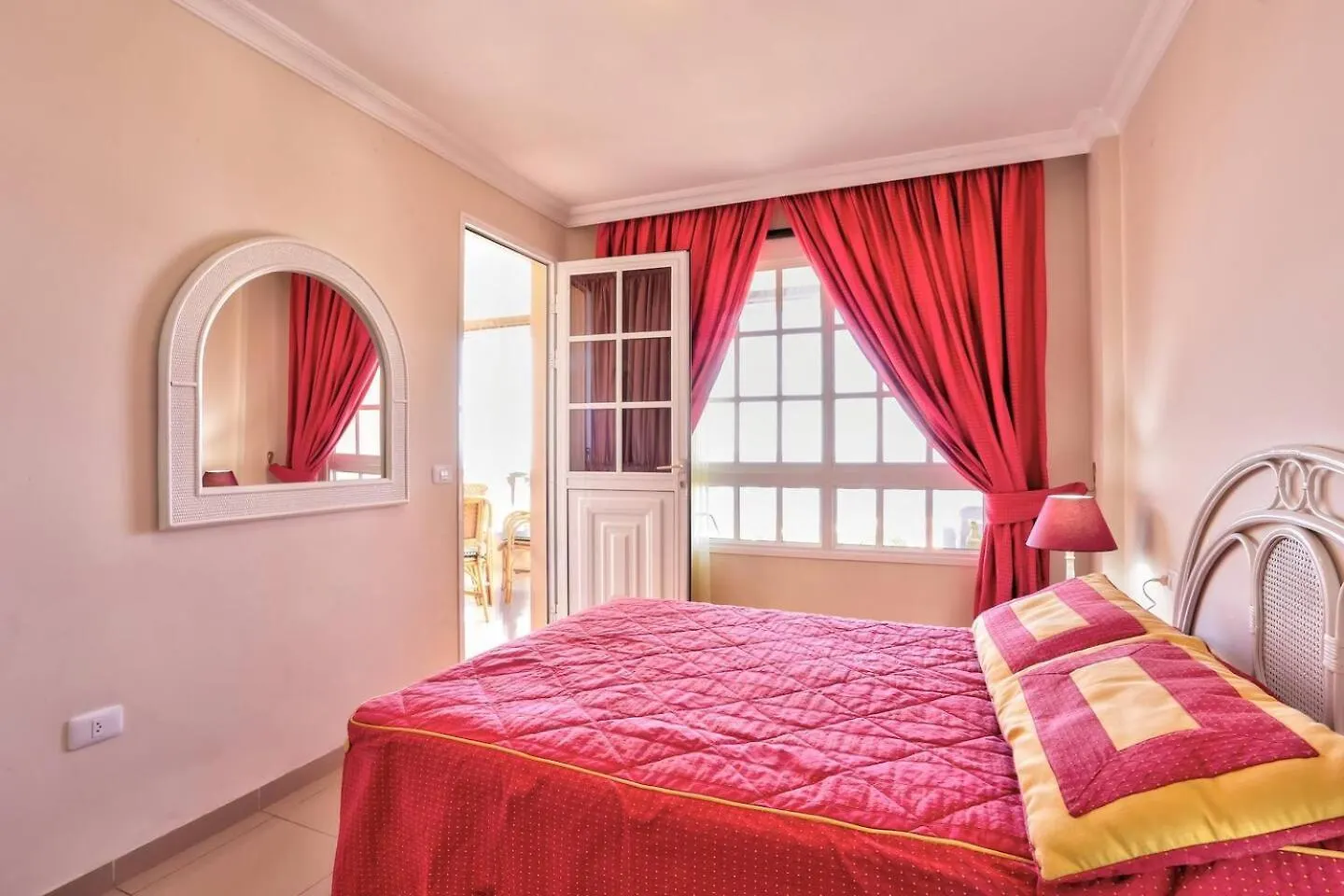 Amazing View Apt By Dream Homes Tenerife Puerto de Santiago  Puerto de Santiago (Tenerife)